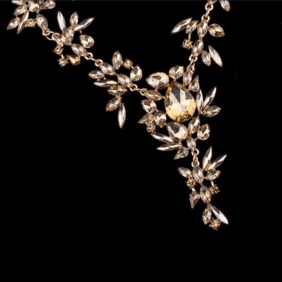 Crystal Rhinestones Choker Necklace Adjustable - Picture 3 of 3